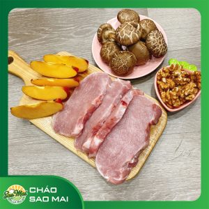 Cháo thăn heo sốt táo Envy