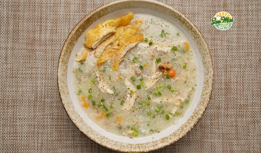 Chia sẻ công dụng và cách nấu cháo dinh dưỡng thịt gà cho bé