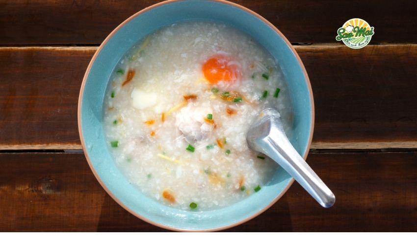 Thực đơn cháo dinh dưỡng cho bé 7 tháng cần đa dạng để bé không ngán